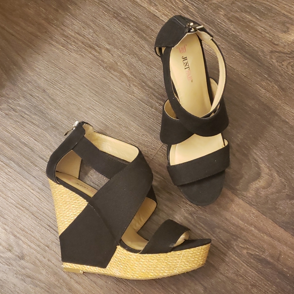 Fit Fab wedges black canvas straps